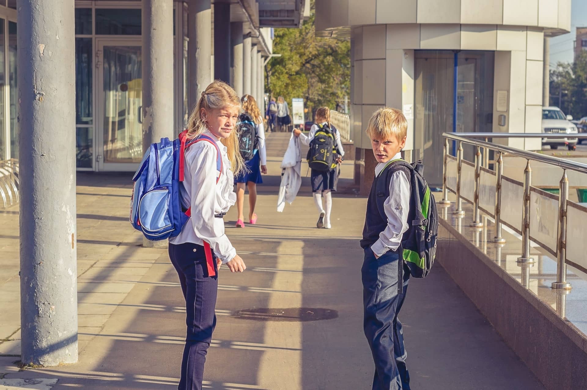 Vælg mellem forskellige børnegarderober til skoler og institutioner